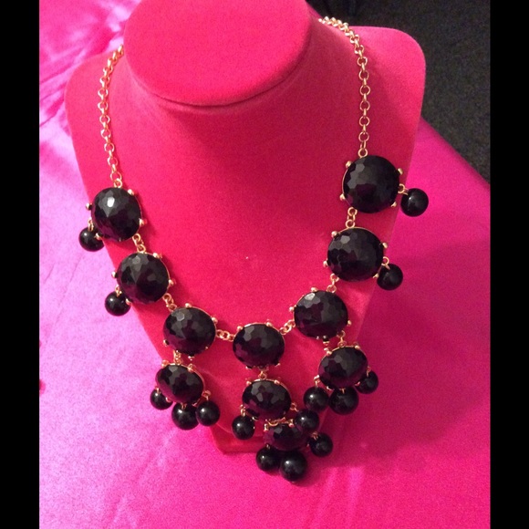 Black Elegance Necklace