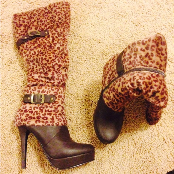 MAKE AN OFFER! Boots