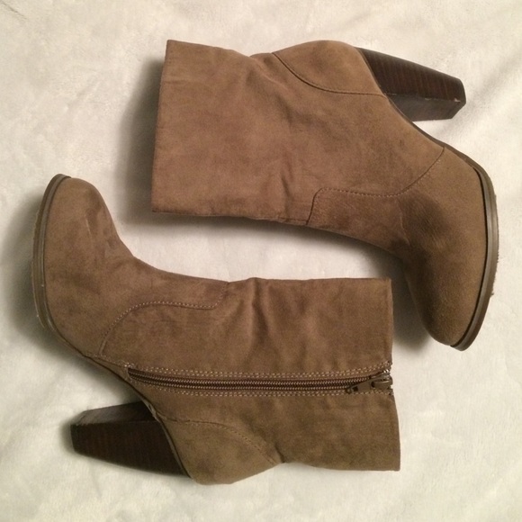Tan booties F21