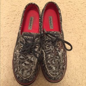 Grey leopard sperrys