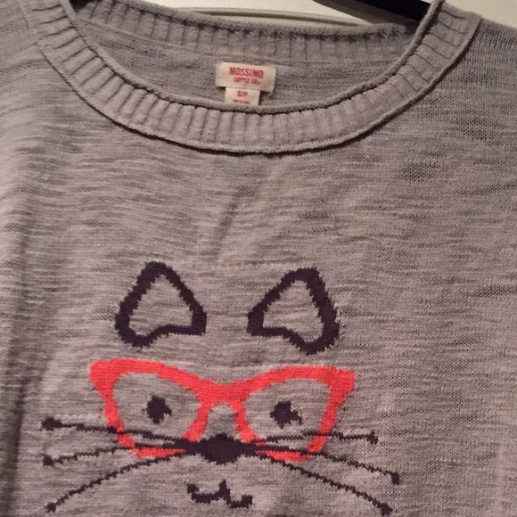 Top - Picture 2 of 2