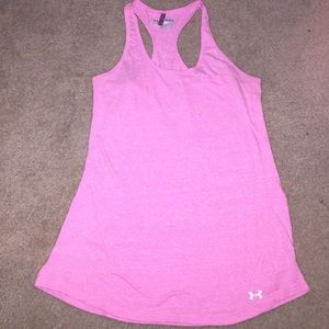 🎉SOLD🎉Under Armer bubble gum pink workout tang
