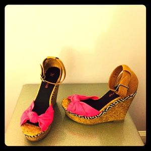 Hot pink and tan wedges