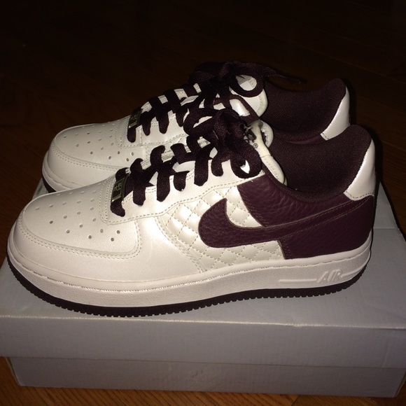 BRAND NEW Women's Air Force 1
