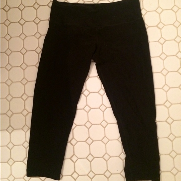 lulu lemon cropped leggings size 6