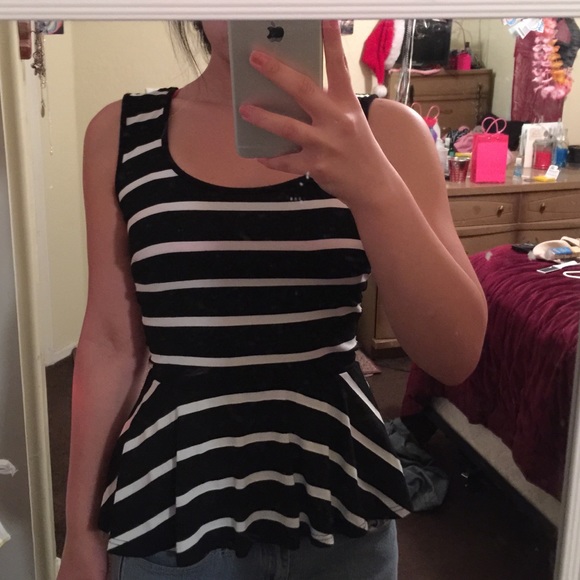 Striped flared tank top - Picture 2 of 2