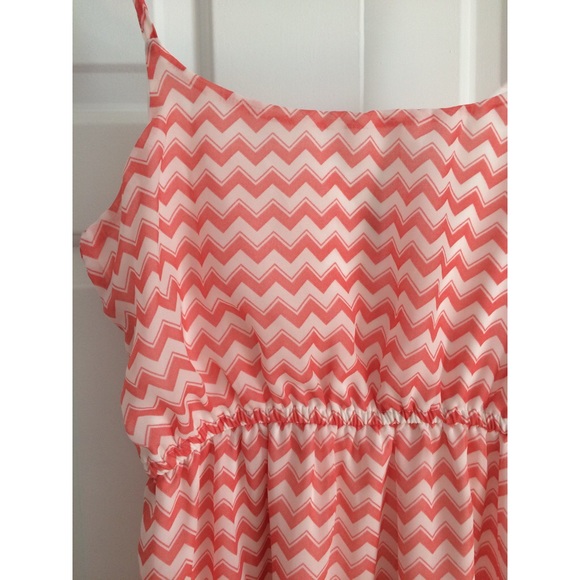 Pink white chevron summer dress small - Picture 2 of 3