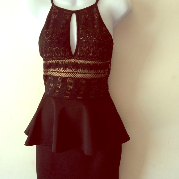 LACE HALTER DRESS