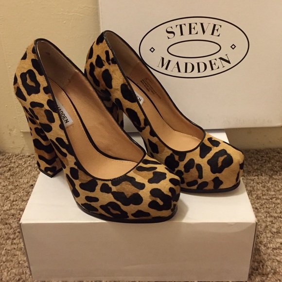 Steve Madden Leopard Pumps