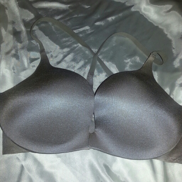 Very Sexy Victoria's Secret Push Up Bra shimmer - Picture 1 of 5