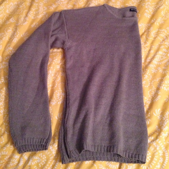 tan/gray brandy melville sweater