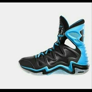 ISO Men?s Micro G? Charge Volt Basketball Shoes