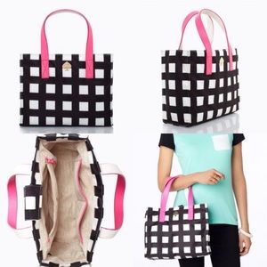 HOST PICK! Kate Spade Handbag (Black Pattern) HOST PICK! Kate Spade Handbag (Black Pattern)
