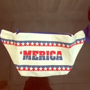 America USA Fannie pack