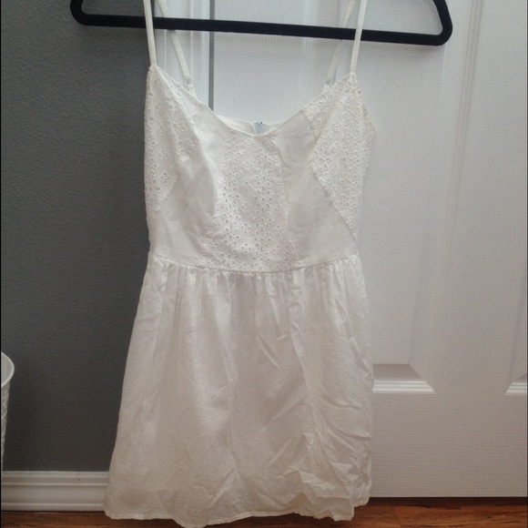 White dress 🌻