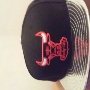 Black,red,and sliver chicago bulls new era hat
