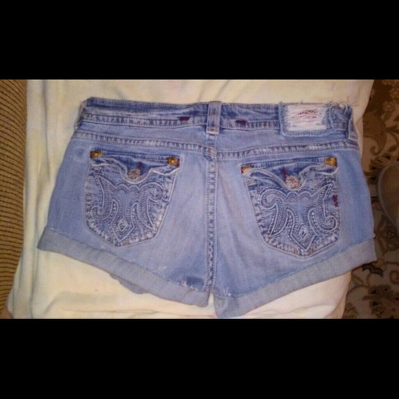 SOLD ON ANOTHER SITE   Mek denim shorts