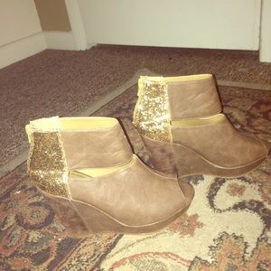 Glittery Leather High Heels