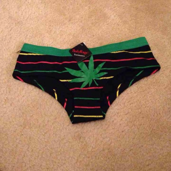 ❌SOLD❌ NWT pot leaf undies - Picture 3 of 3