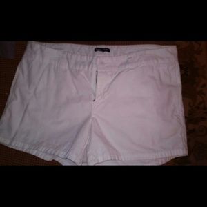 White gap shorts