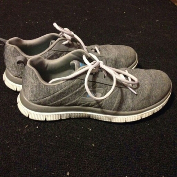 Sketchers memory foam sneakers