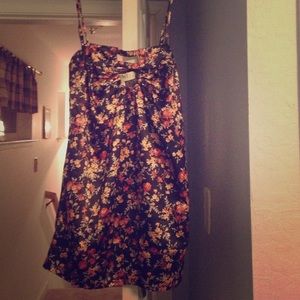 Black floral bubble shirt