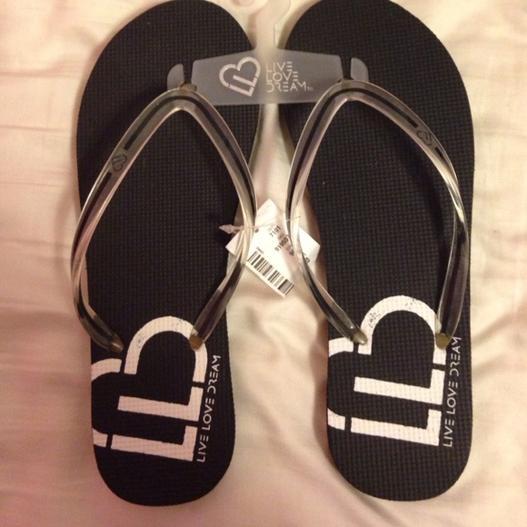Black Aeropostale Slippers