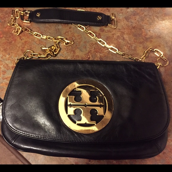 ✨SOLD✨ Pre-owned Tory Burch classic Reva Clutch. - Picture 1 of 4