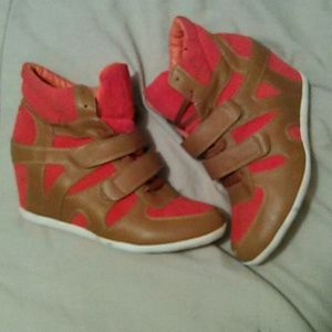 Orange and brown Sneaker heels