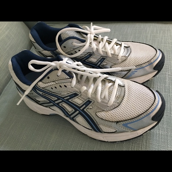 Asics Gel 170TR athletic shoes.