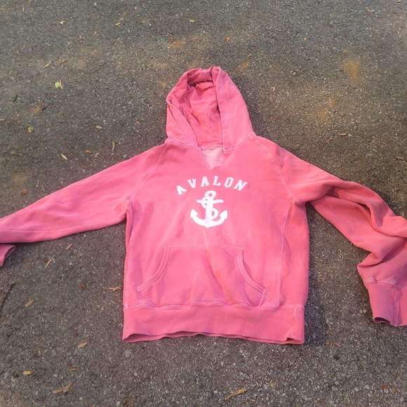 Breezin' up Avalon sweatshirt