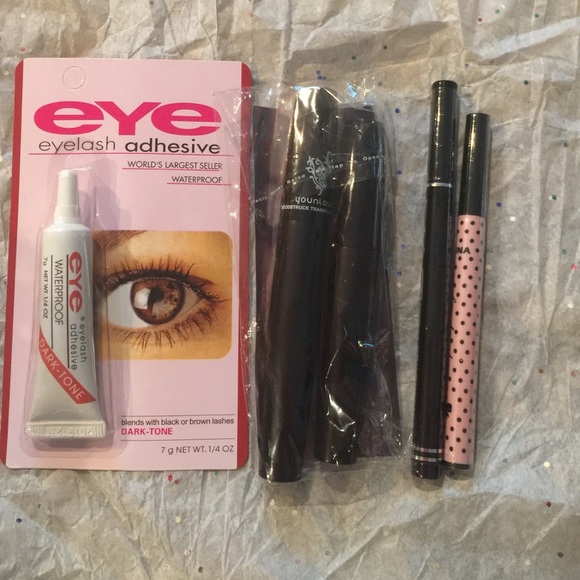 Makeup bundle