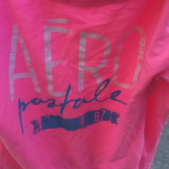 Brand-new pink sweatshirt