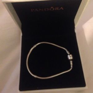 Pandora braclet