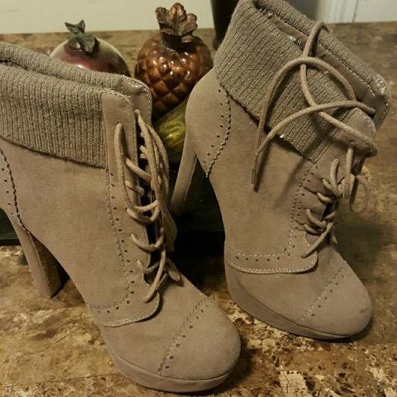 Platform boots