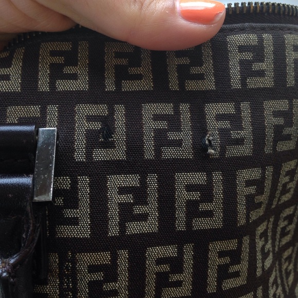 authentic fendi bag - Picture 2 of 4