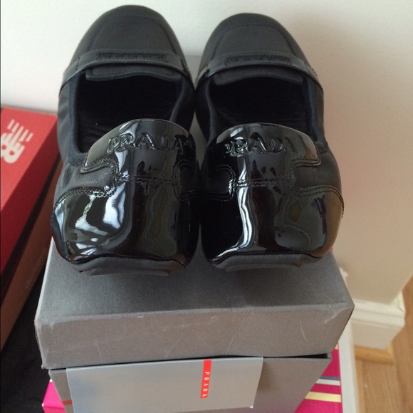 🚫SOLD🚫 Black Prada Loafers - 39.5 - NWT - Picture 3 of 4