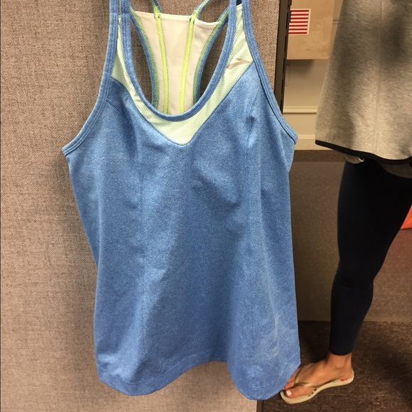 Brooks Running Singlet