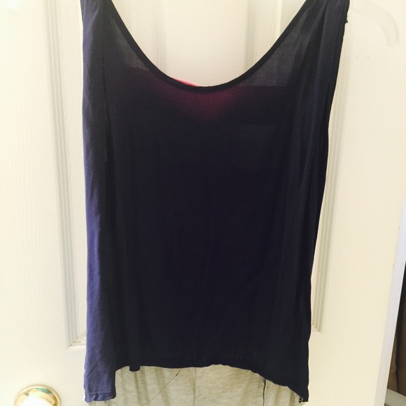 Open back shirt - Picture 2 of 2