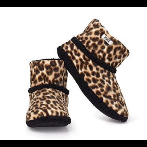 VS Pink Leopard Slippers