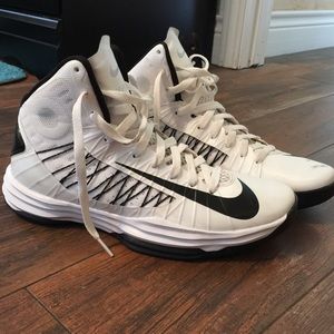 Nike Hyperdunk Basketball Shoes