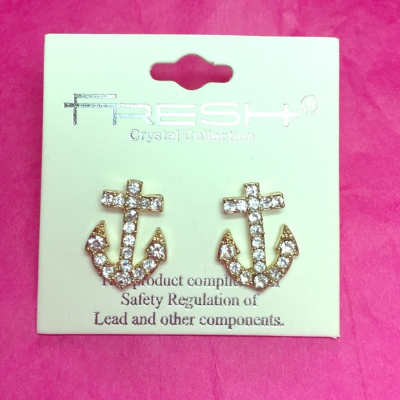 Jewelry - Preppy earrings!!