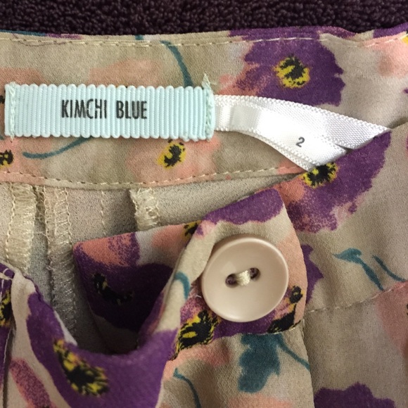KIMCHI BLUE CUFFED SILKY HIGH WAISTED SHORTS SZ 2 - Picture 2 of 3