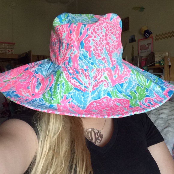Let\'s Cha Cha Sun Glo Hat