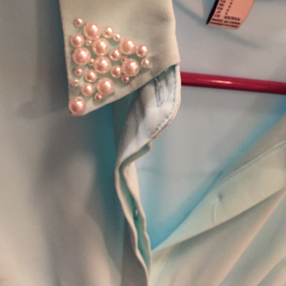 Turquoise pleated long sleeve dress - Picture 2 of 4