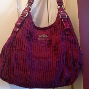 💯 Authentic Coach Madison Purse