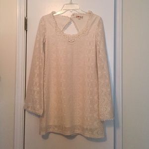 Lace dress with bell sleeves