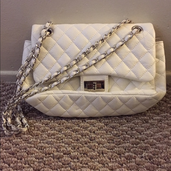 White purse.