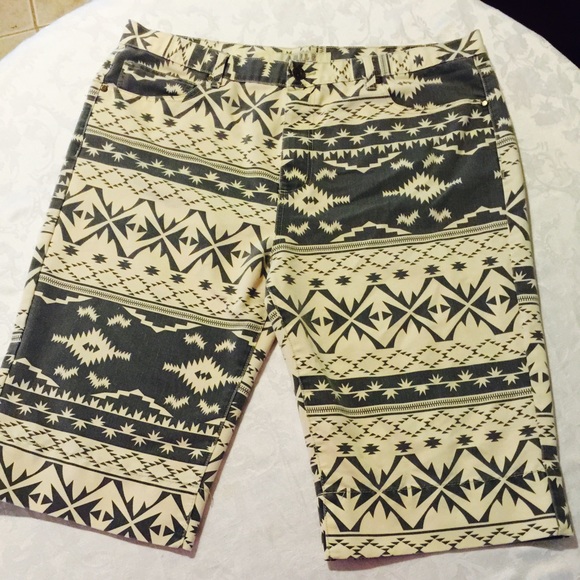 Mens shorts size 40