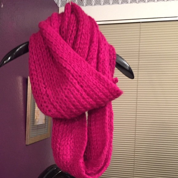 Hot pink eternity scarf